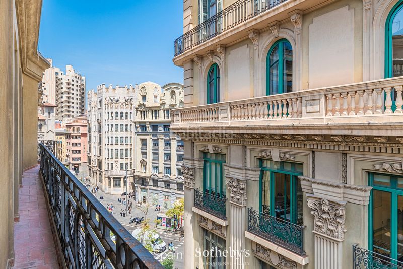Foto f748fb7c-f762-4e92-89b4-6e4486a6f316. Apartament amb calefacció a Gòtic Barcelona