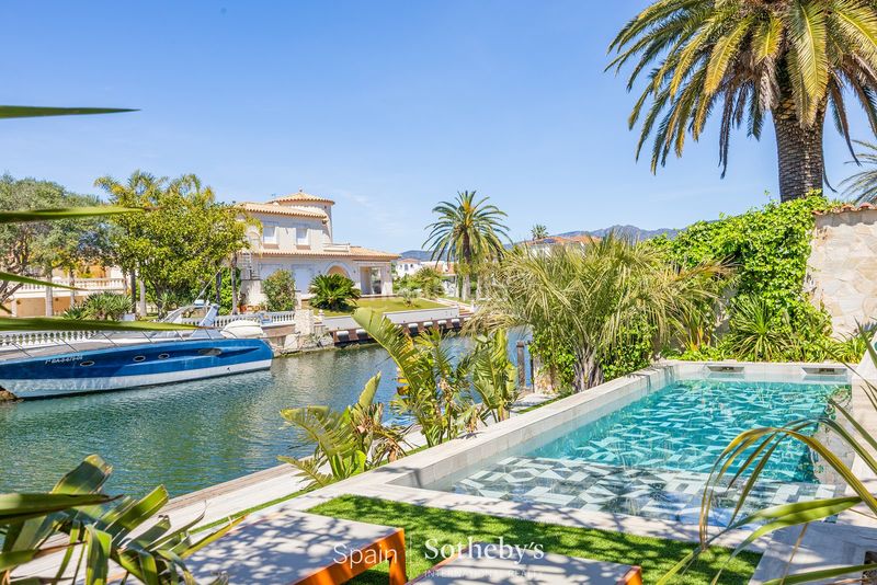 Foto adcec5a5-3225-40a5-955e-ea79b609eade. Casa amb piscina a Francolí - Freser - Noguera Empuriabrava