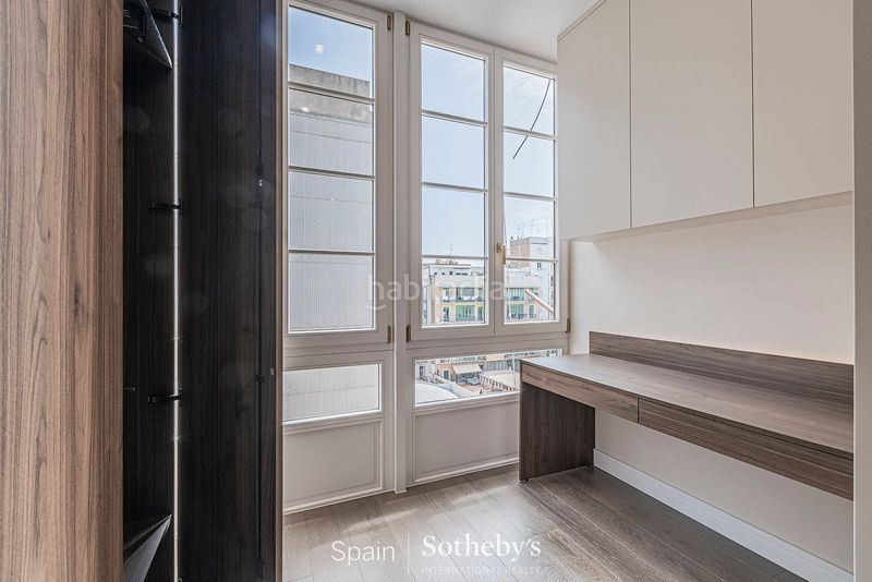 Foto caa8d10c-f84c-4a26-9820-229db1b783f8. Àtic amb calefacció a Dreta de l´Eixample Barcelona