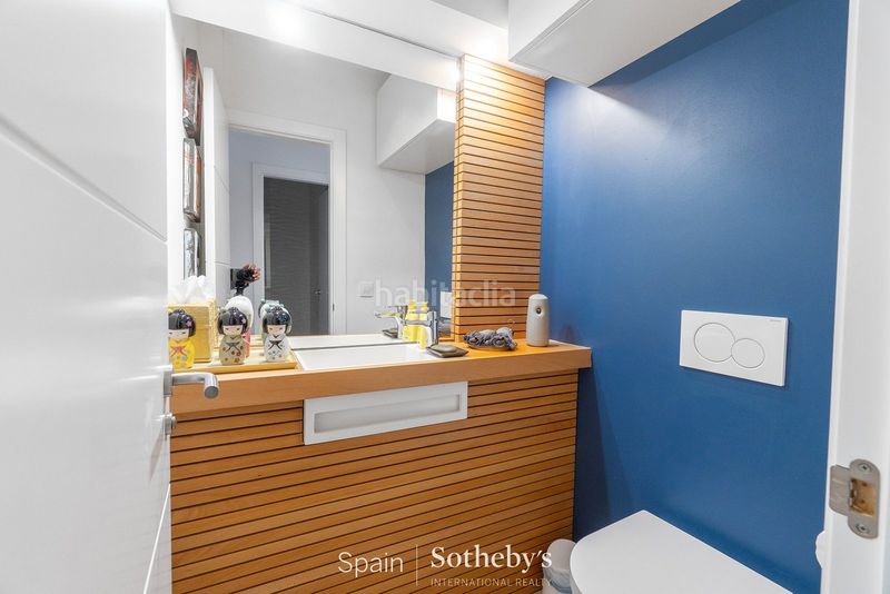 Foto df7c81a6-fb09-47c8-b549-9a1fd5df1063. Casa aparellada amb calefacció aparcament piscina a Empuriabrava