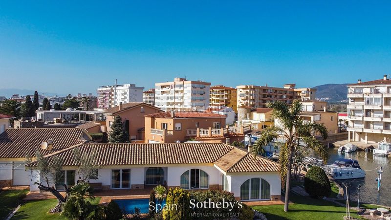 Foto 855f332f-bf43-415f-9ef8-65865d412498. Casa amb aparcament piscina a Santa Margarida Roses