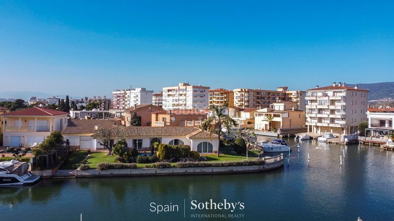Foto 97a698f2-677e-4f1f-bd4a-8843284ac08b. Casa amb aparcament piscina a Santa Margarida Roses