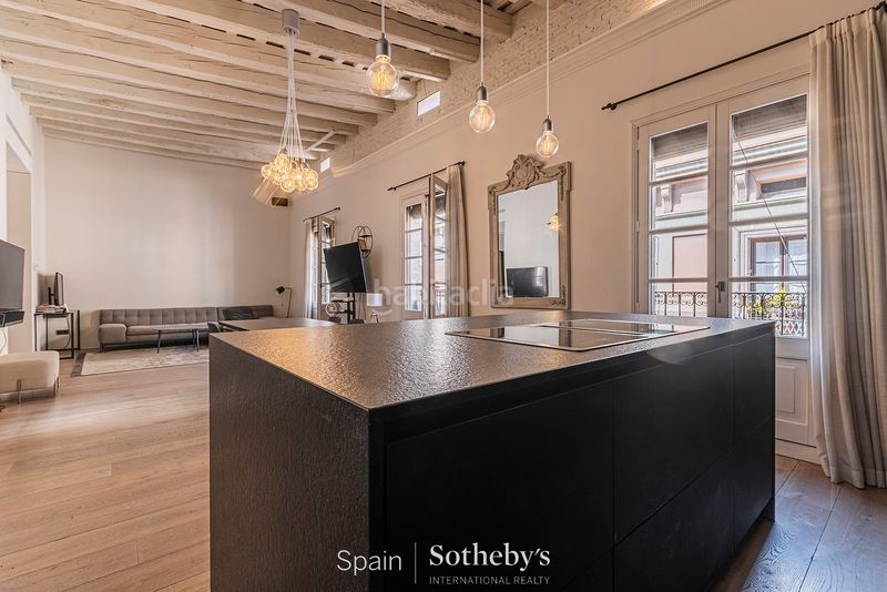 Foto 06a6cf78-7582-4905-82ef-9fa59f18e1b1. Apartament amb calefacció a St. Pere - Sta. Caterina - El Born Barcelona