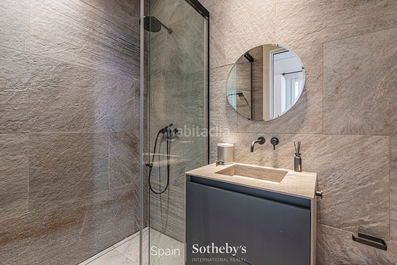 Foto 0f57497b-38e4-4bc2-a7d1-f24a7b54c4e8. Apartament amb calefacció a St. Pere - Sta. Caterina - El Born Barcelona