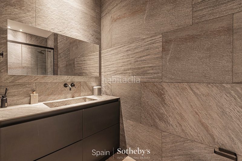 Foto 15977977-d4d7-4757-aea9-7156cc2ffdb3. Apartament amb calefacció a St. Pere - Sta. Caterina - El Born Barcelona