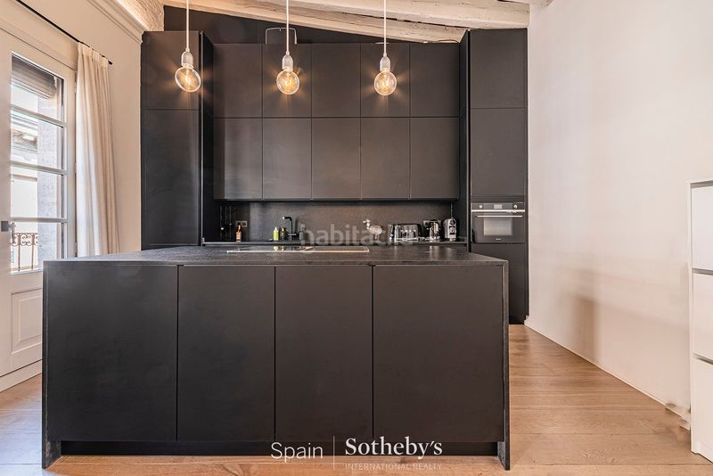 Foto 57872566-615f-4c69-af5a-bd8998d0356e. Apartament amb calefacció a St. Pere - Sta. Caterina - El Born Barcelona
