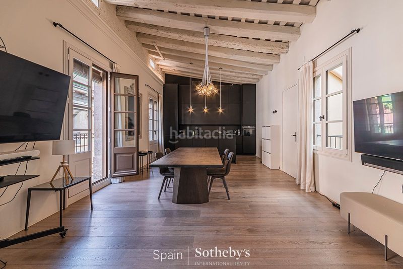 Foto 7bed52d2-d564-4d6a-b0bc-e927a8223b38. Apartament amb calefacció a St. Pere - Sta. Caterina - El Born Barcelona