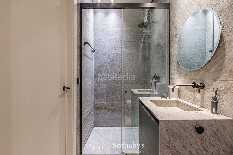 Foto 88e59286-ee11-47ec-a855-c245a0c673d9. Apartament amb calefacció a St. Pere - Sta. Caterina - El Born Barcelona