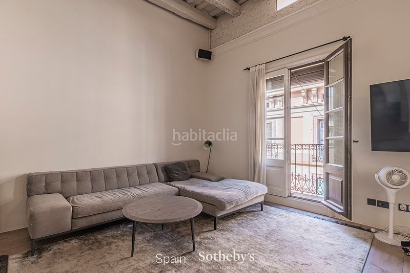 Foto 99cc3ea8-7507-4e3a-953f-51c627a5525f. Apartament amb calefacció a St. Pere - Sta. Caterina - El Born Barcelona