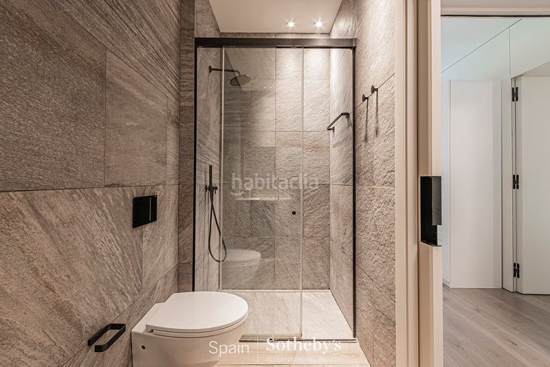 Foto a2ced26b-f9c5-4588-8edc-2bbe607c3620. Apartament amb calefacció a St. Pere - Sta. Caterina - El Born Barcelona