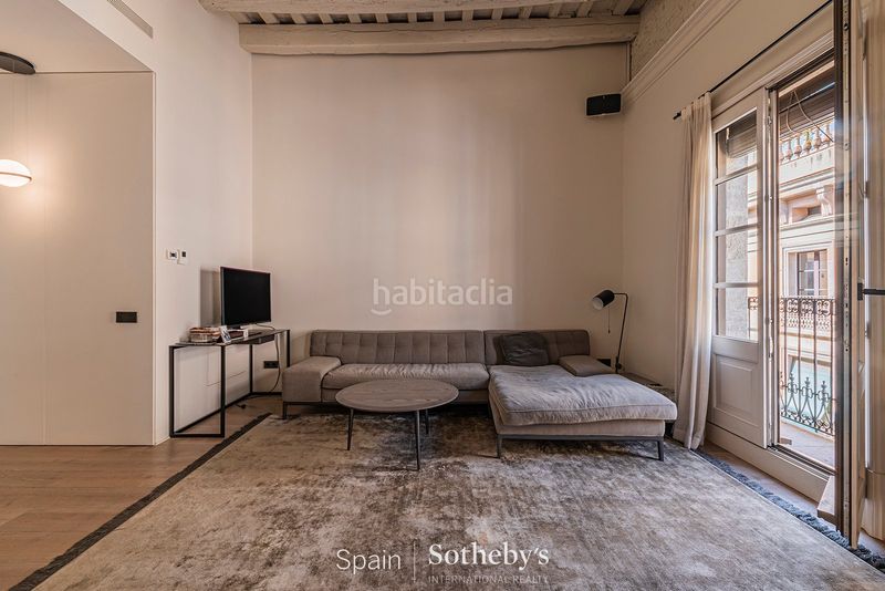 Foto b9878688-3872-4fee-8944-5130a0d5a4c1. Apartament amb calefacció a St. Pere - Sta. Caterina - El Born Barcelona