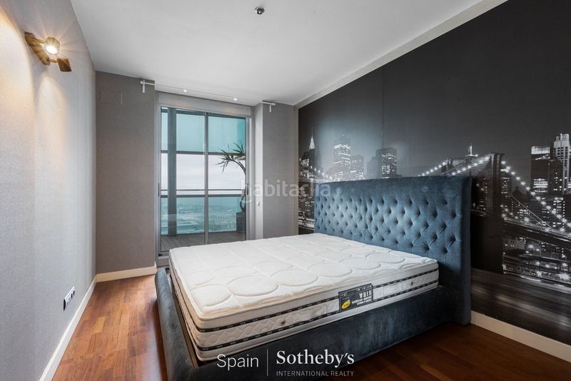 Foto f6debd1f-0026-41a0-bdc2-1a739a860793. Àtic amb calefacció piscina a Diagonal Mar i el Front Marítim del Poblenou Barcelona