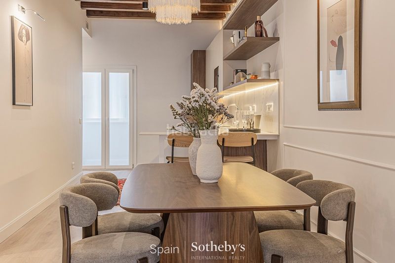 Foto 65c39a6a-6806-4cb2-a766-3d0ea916bfb1. Apartament amb calefacció a El Poble Sec - Parc de Montjuïc Barcelona