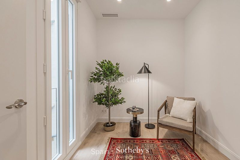 Foto 99d7d534-7979-4b33-bc71-264395bc4d8f. Apartament amb calefacció a El Poble Sec - Parc de Montjuïc Barcelona