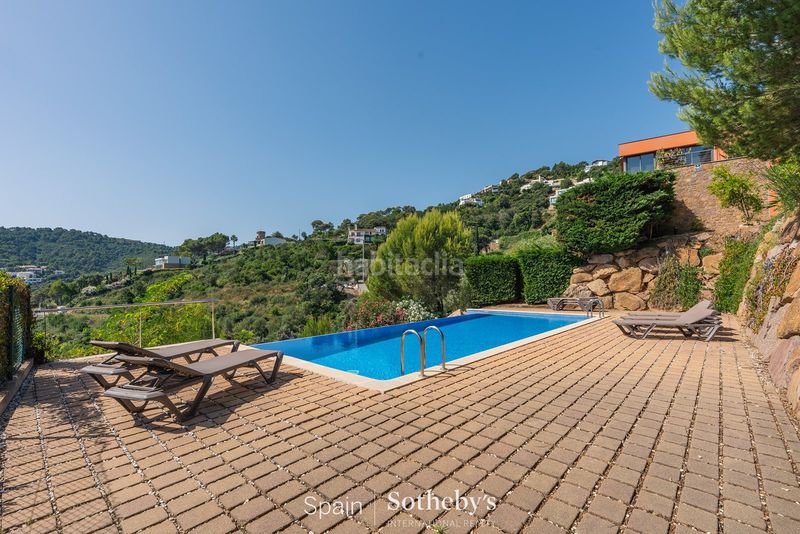 Foto 08aee623-d7ac-4932-a5a3-8fbc8c9af741. Casa aparellada amb aparcament piscina a Sa Riera-Sa Fontansa Begur