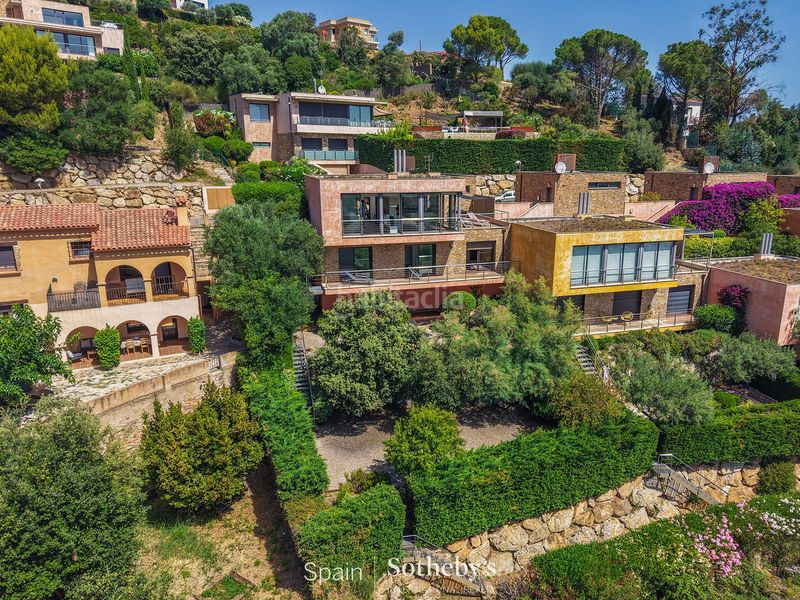 Foto 70fd1839-7acc-44e4-9e43-c1701a81521a. Casa aparellada amb aparcament piscina a Sa Riera-Sa Fontansa Begur