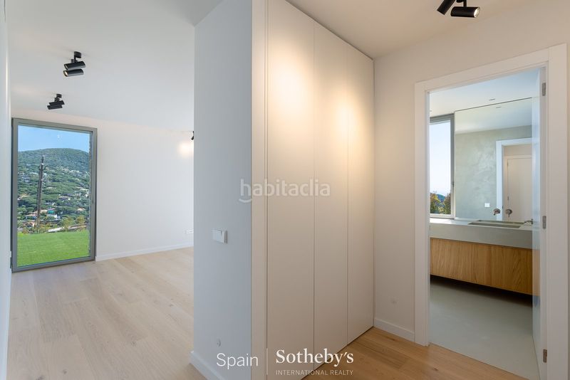 Foto 0da669a5-6a0a-4627-9140-192e1bbbabf3. Haus mit heizung parking pool in Cabrils
