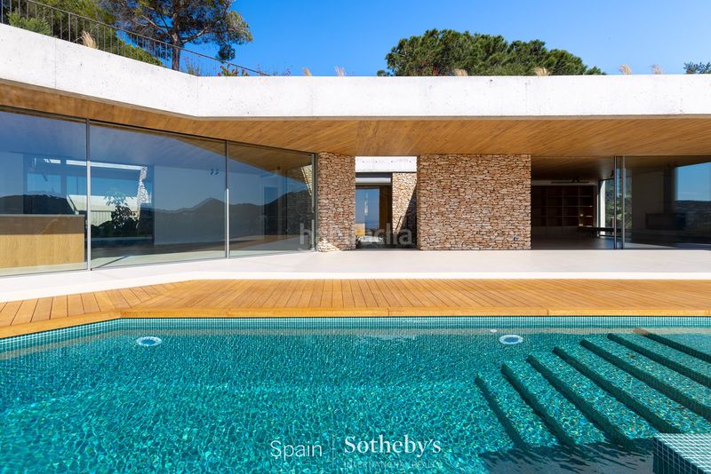 Foto e3f8a54c-7095-4b17-9621-90785c27c50d. Haus mit heizung parking pool in Cabrils