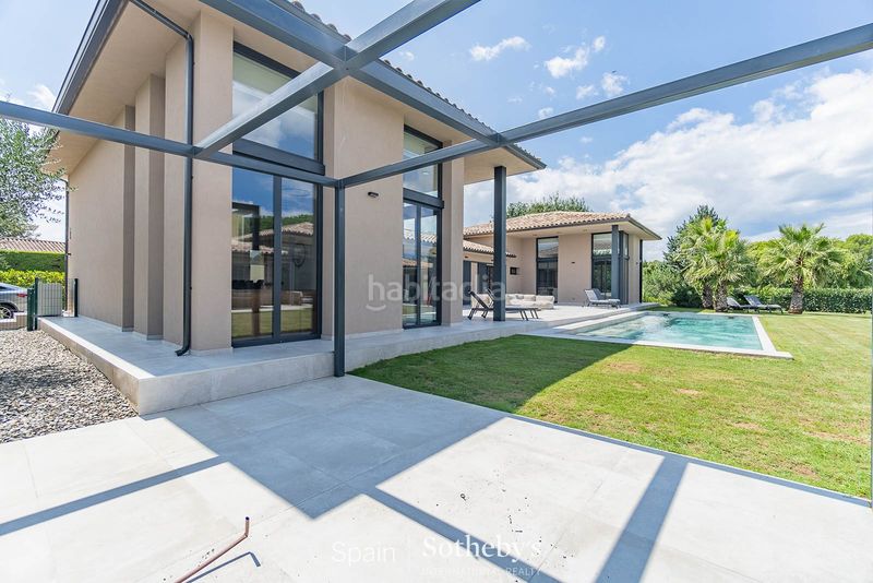 Foto d83b623a-8beb-4c85-807e-f1114c237e0a. Casa con parcheggio piscina in Navata