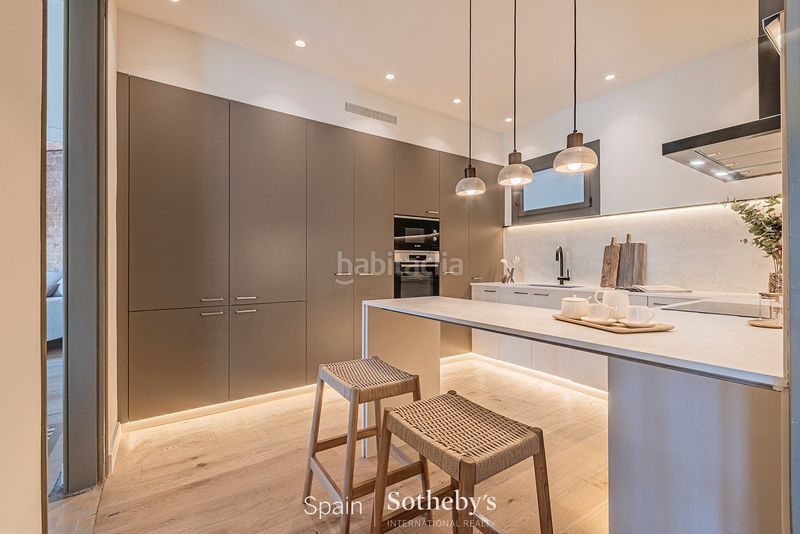 Foto c292b46a-ecc1-4c8b-90c4-307be8a93e09. Apartament a L´Antiga Esquerra de l´Eixample Barcelona