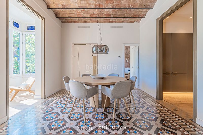 Foto eb080abc-9b78-46d4-a87f-8a87b0563add. Apartament a L´Antiga Esquerra de l´Eixample Barcelona