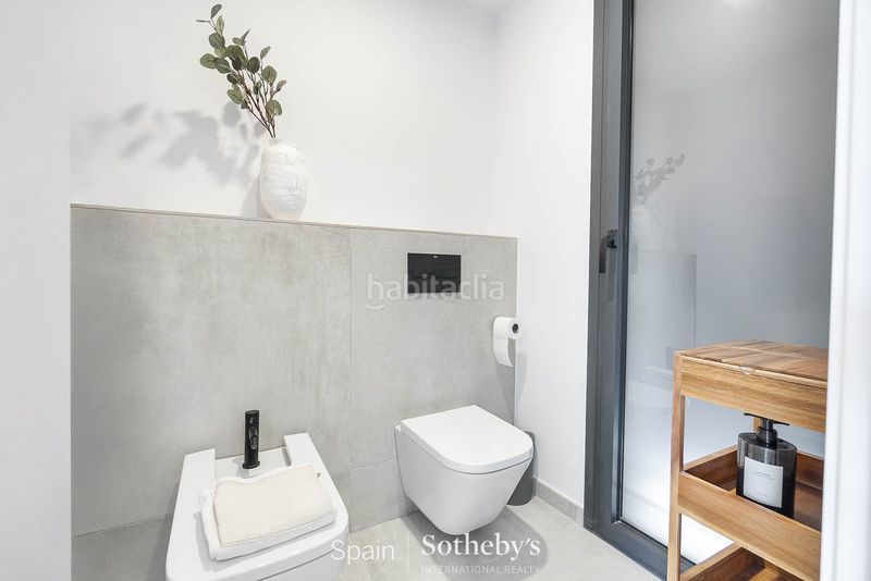 Foto aeb43063-9882-4f44-87b4-97cd8af4ccd5. Casa amb aparcament piscina a Navata