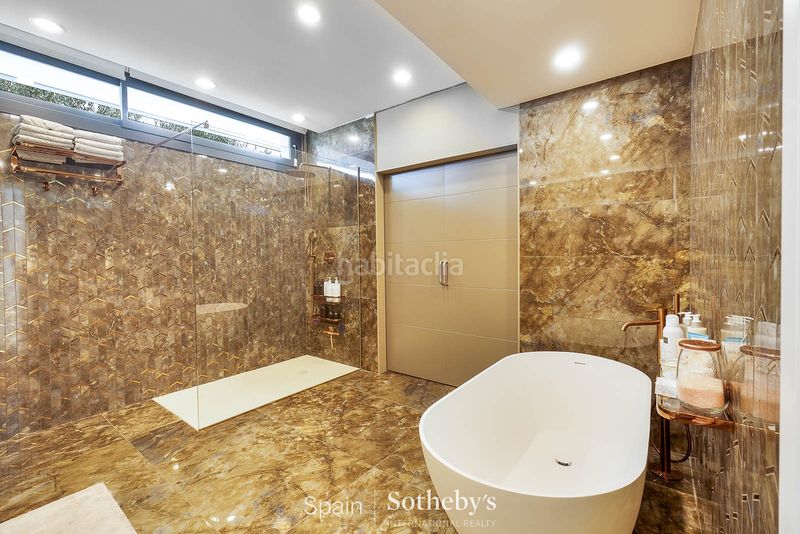 Foto b3d081f0-d0b6-44cd-a893-a947bc604822. Casa amb aparcament piscina a Navata