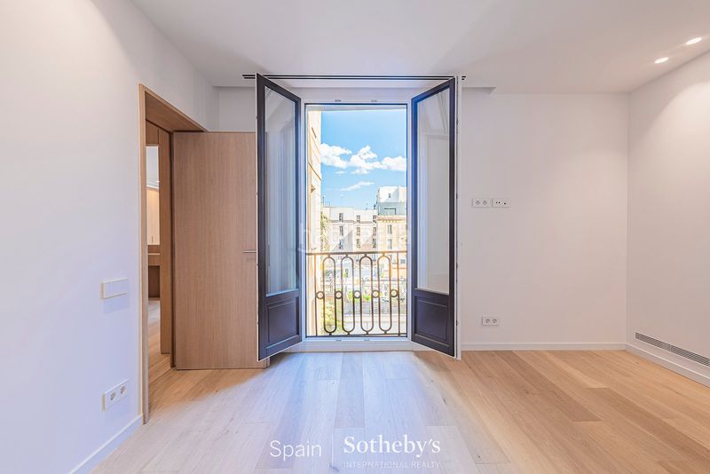 Foto 73d9a866-c0df-4b0d-8ccd-bc0afd0ef821. Apartament amb calefacció a Dreta de l´Eixample Barcelona