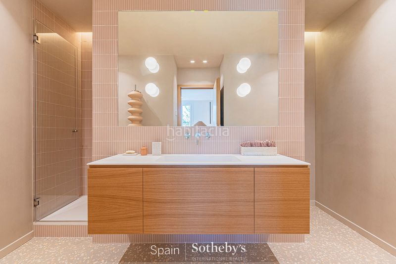 Foto b42e7429-d32f-4a89-a887-2edec787b46a. Apartament amb calefacció a Dreta de l´Eixample Barcelona