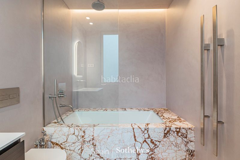 Foto e56e27e0-67c9-4e85-aa2e-578490503c33. Apartament amb calefacció a Dreta de l´Eixample Barcelona