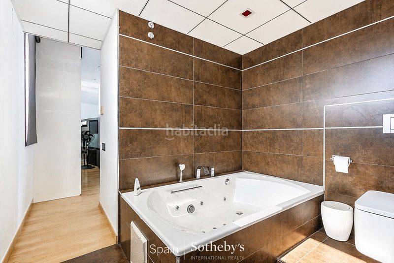 Foto 46f790df-af7f-463e-8102-39ce414f84ca. Casa amb aparcament piscina a Canyelles