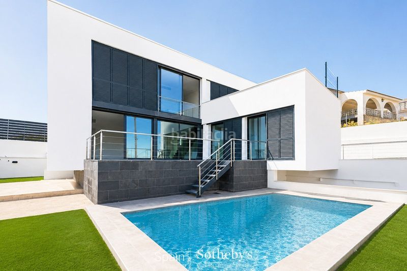 Foto e46b42ab-00a3-469d-81d0-bfe356ed6fb4. Casa amb aparcament piscina a Canyelles