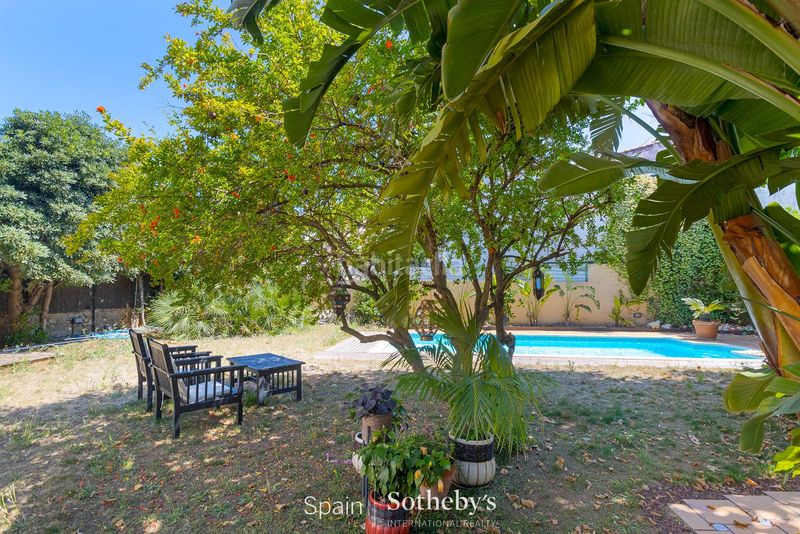 Foto b4636a4c-1025-4315-8fbb-177d60df37e4. Casa amb calefacció aparcament piscina a Nucli Urbà Argentona