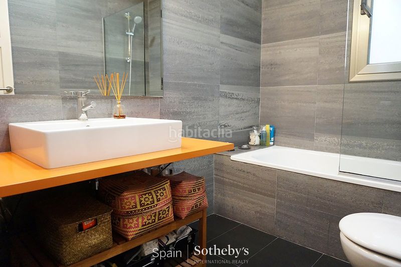 Foto 6218754b-16a8-4fea-aa6b-a0e767708df9. Apartament amb calefacció a L´Antiga Esquerra de l´Eixample Barcelona