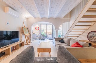 Apartament  Gran via de les corts catalanes. Exclusiva planta baja dúplex de obra nueva con terraza en gran v