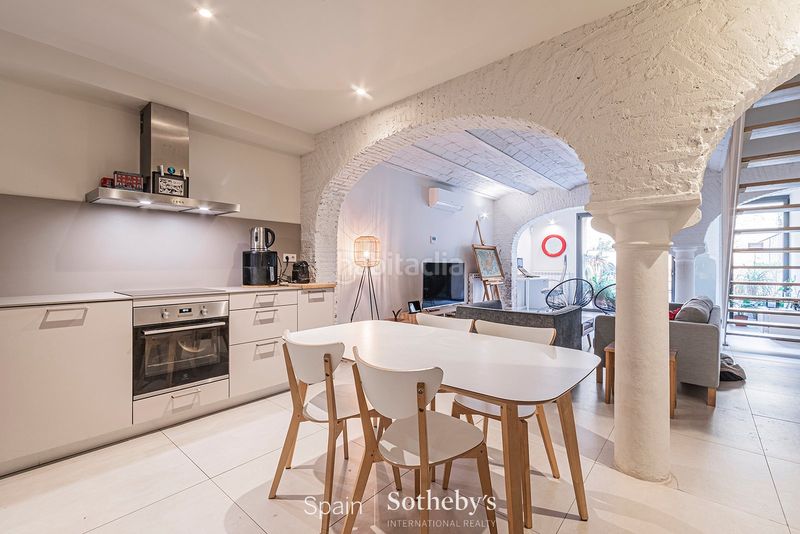 Foto f6dde67d-5a95-4b6b-94aa-c91f13ad170a. Apartament amb calefacció a L´Antiga Esquerra de l´Eixample Barcelona