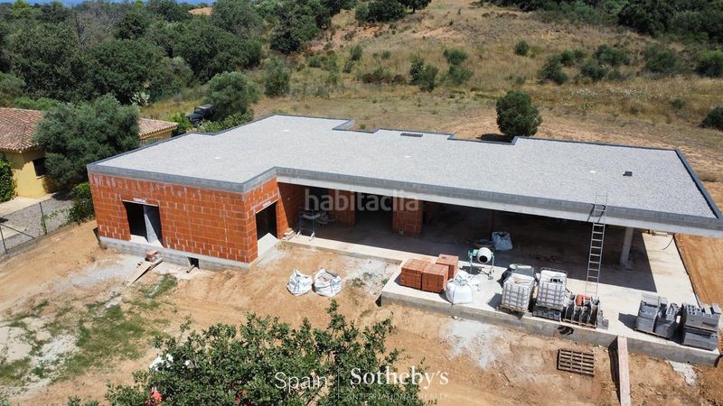 Foto 4c05c468-d3cf-4577-9a03-74c9cb2bd1db. House with parking pool in Peralada