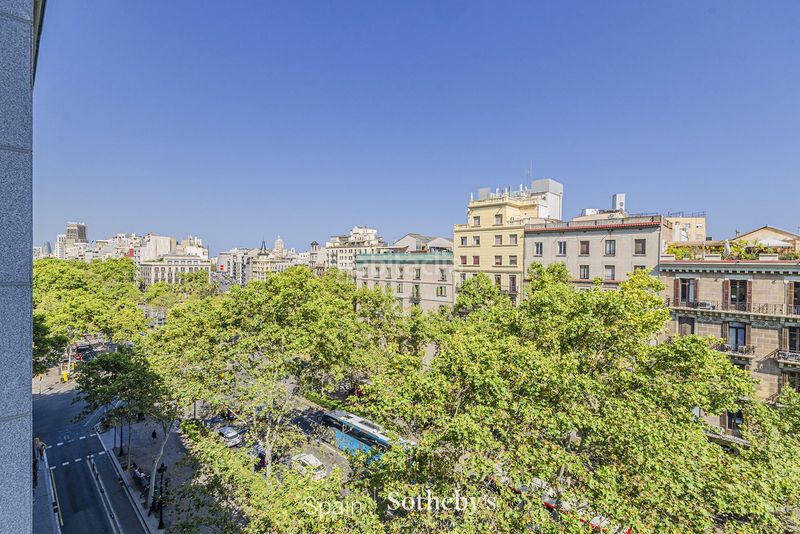 Foto 201b7d19-3d1c-4e62-9d76-4011f88fa911. Àtic amb calefacció a L´Antiga Esquerra de l´Eixample Barcelona