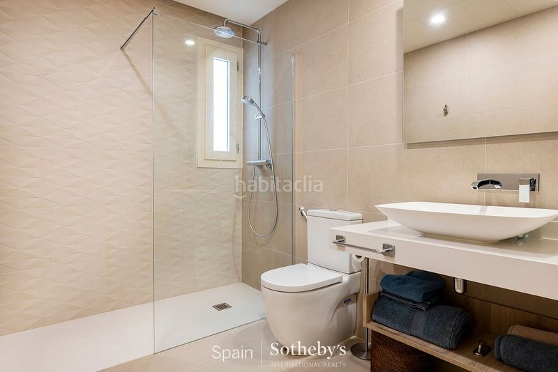 Foto 042f2918-4e17-4f3f-a3c0-c35903d7b069. Apartament amb calefacció a St. Pere - Sta. Caterina - El Born Barcelona