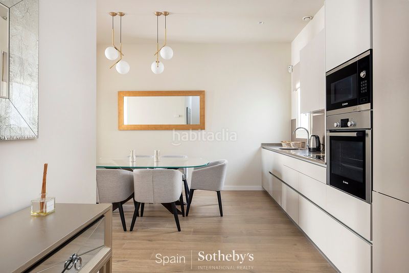 Foto 0adf8b90-0b58-4a37-b4bc-18a96378631b. Apartament amb calefacció a St. Pere - Sta. Caterina - El Born Barcelona