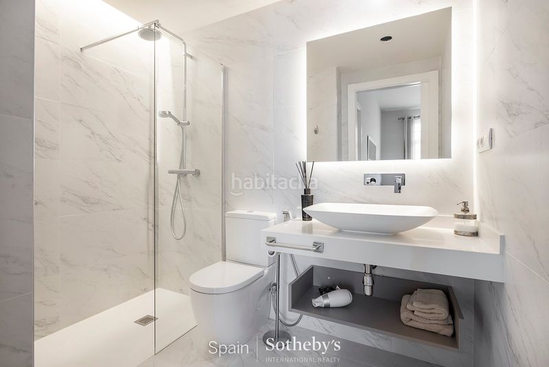 Foto a40a3cd2-75e2-4755-8acf-5c8a305d9b19. Apartament amb calefacció a St. Pere - Sta. Caterina - El Born Barcelona