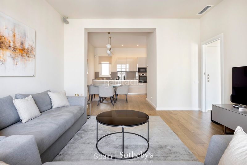 Foto bee5546e-03b3-497d-b328-f45f53b9a439. Apartament amb calefacció a St. Pere - Sta. Caterina - El Born Barcelona