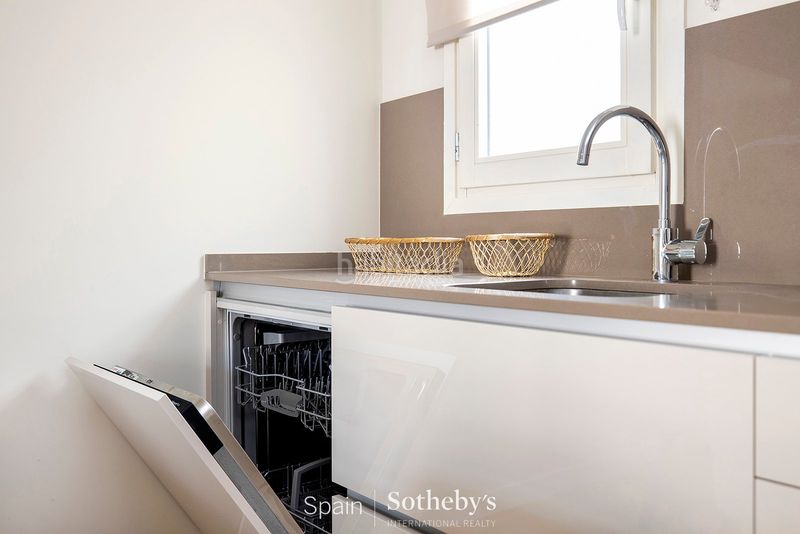 Foto c03acd76-ea55-4a3c-b74b-2283317689a1. Apartament amb calefacció a St. Pere - Sta. Caterina - El Born Barcelona