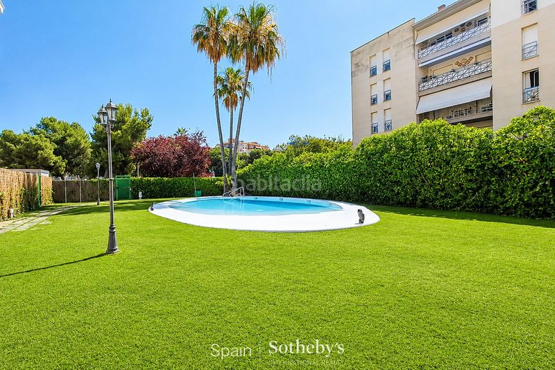 Foto 4085cdd2-e622-403b-902b-6ae9535f582d. Àtic amb calefacció aparcament piscina a Ametllers - Poble Sec Sitges