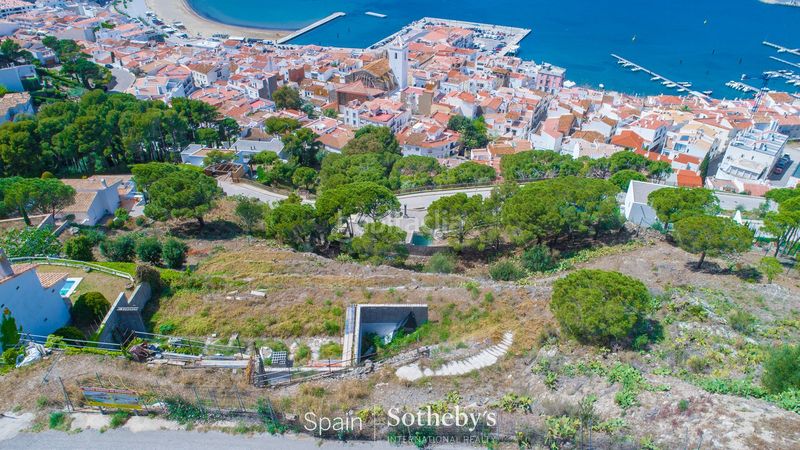 Foto c1bc5bd2-a338-474e-8d41-485fb2858508. Casa amb aparcament piscina a Port de la Selva (El)