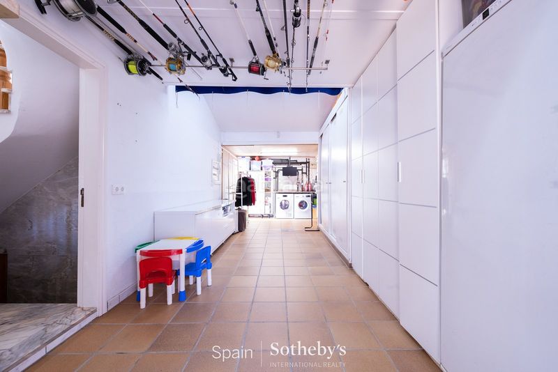 Foto 4b3d89b2-cafd-4c58-aaf9-f3f718dccea4. Casa amb calefacció aparcament piscina a Requesens Empuriabrava