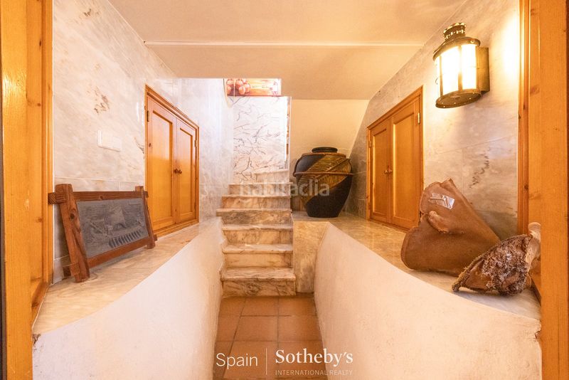 Foto e5c3f79b-0a60-4f27-8d2e-7d05d0a406a1. Casa amb calefacció aparcament piscina a Requesens Empuriabrava