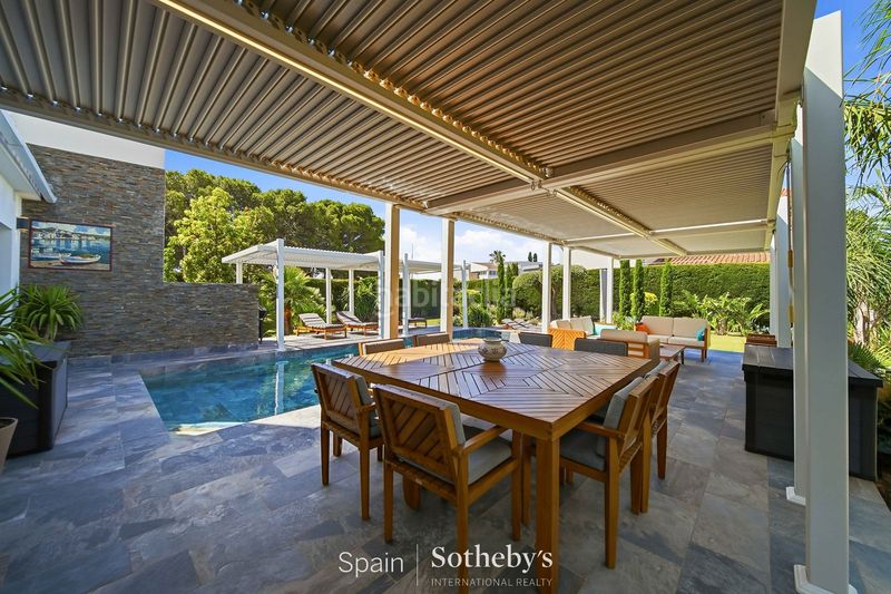 Foto caa7ba55-1655-4719-9ae7-b02b23077915. Casa con riscaldamento parcheggio piscina in Santa Margarida Roses