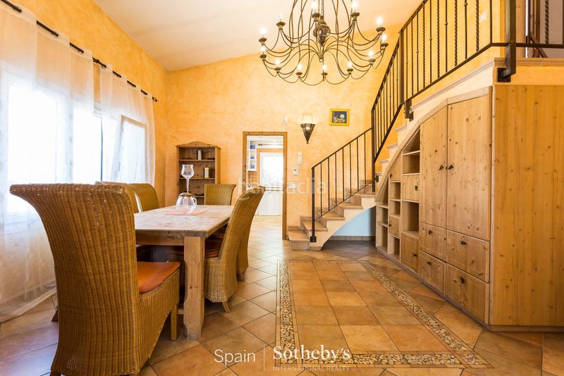 Foto 22e0a305-8ca1-4c06-8707-98e614942339. Casa amb calefacció aparcament piscina a Cap Ras - Creus - Falconera Empuriabrava