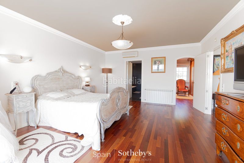 Foto 4d5ec0d0-c12f-426d-8276-82ab21820178. Casa amb calefacció aparcament piscina a Pau